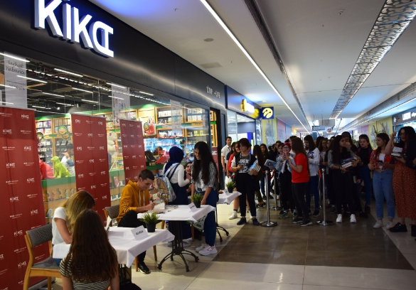 İzmir Westpark AVM Zeynep Sey, Koray Yersüren, Aslı Arslan İmza Günü
