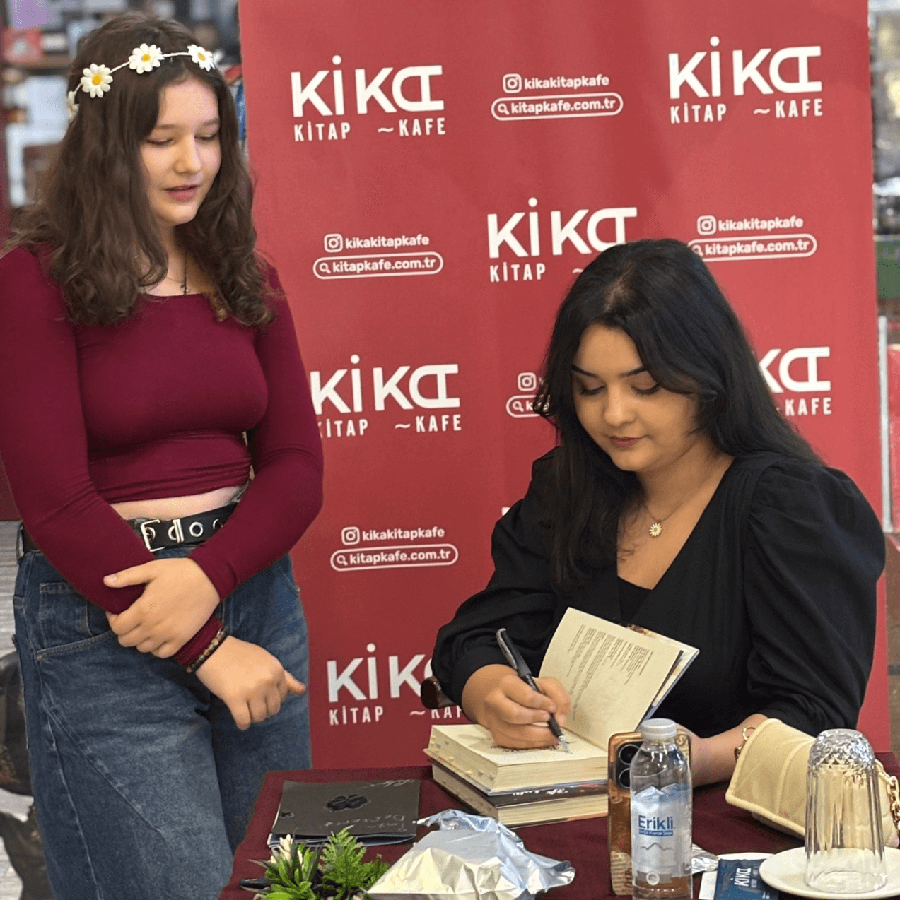 Bolu Kübra Kiraz Berk İmza Etkinliği
