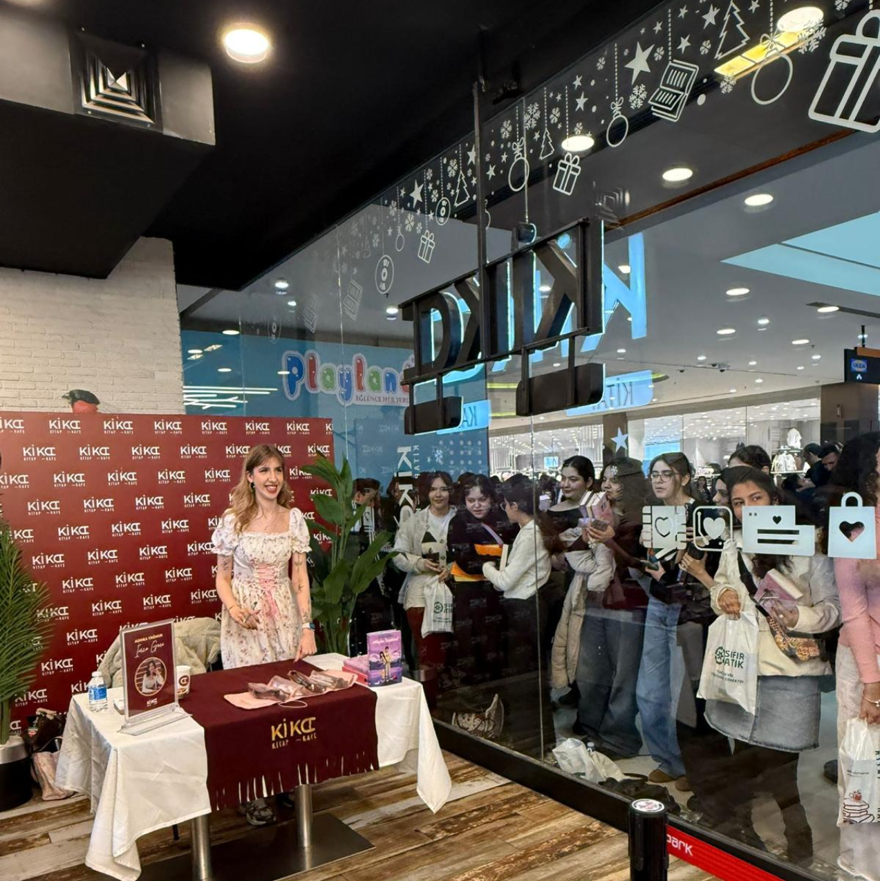 Gaziantep Adora Yağmur İmza Günü